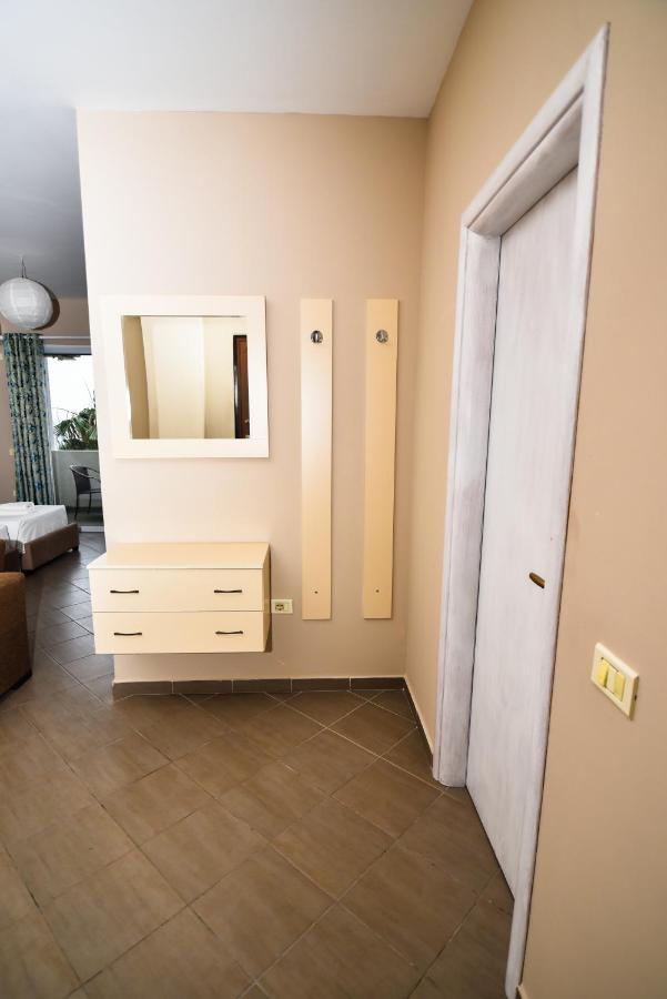 Seaview Apartment Vlore Luaran gambar