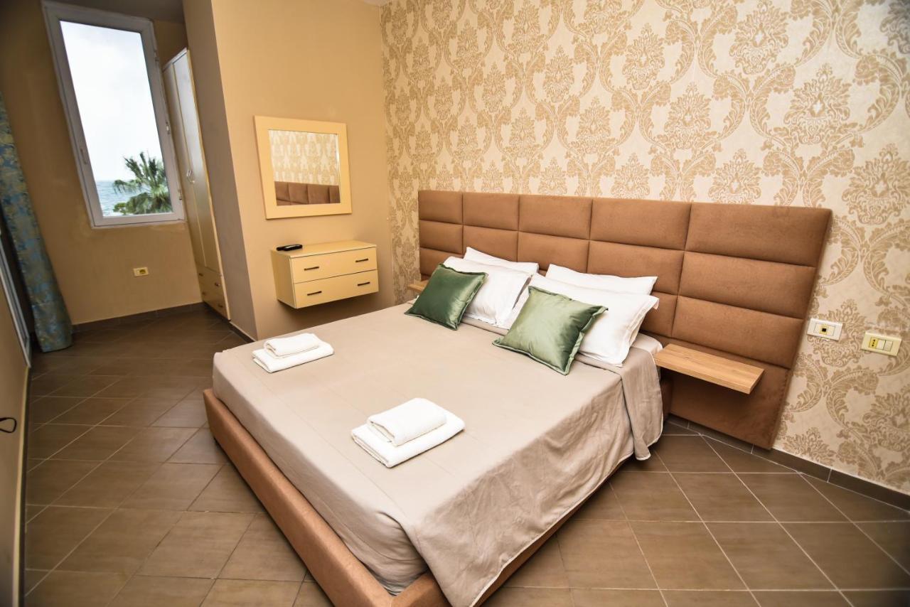 Seaview Apartment Vlore Luaran gambar